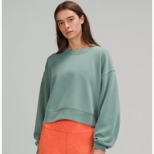 Perfectly Oversized Crop Crew Softstreme